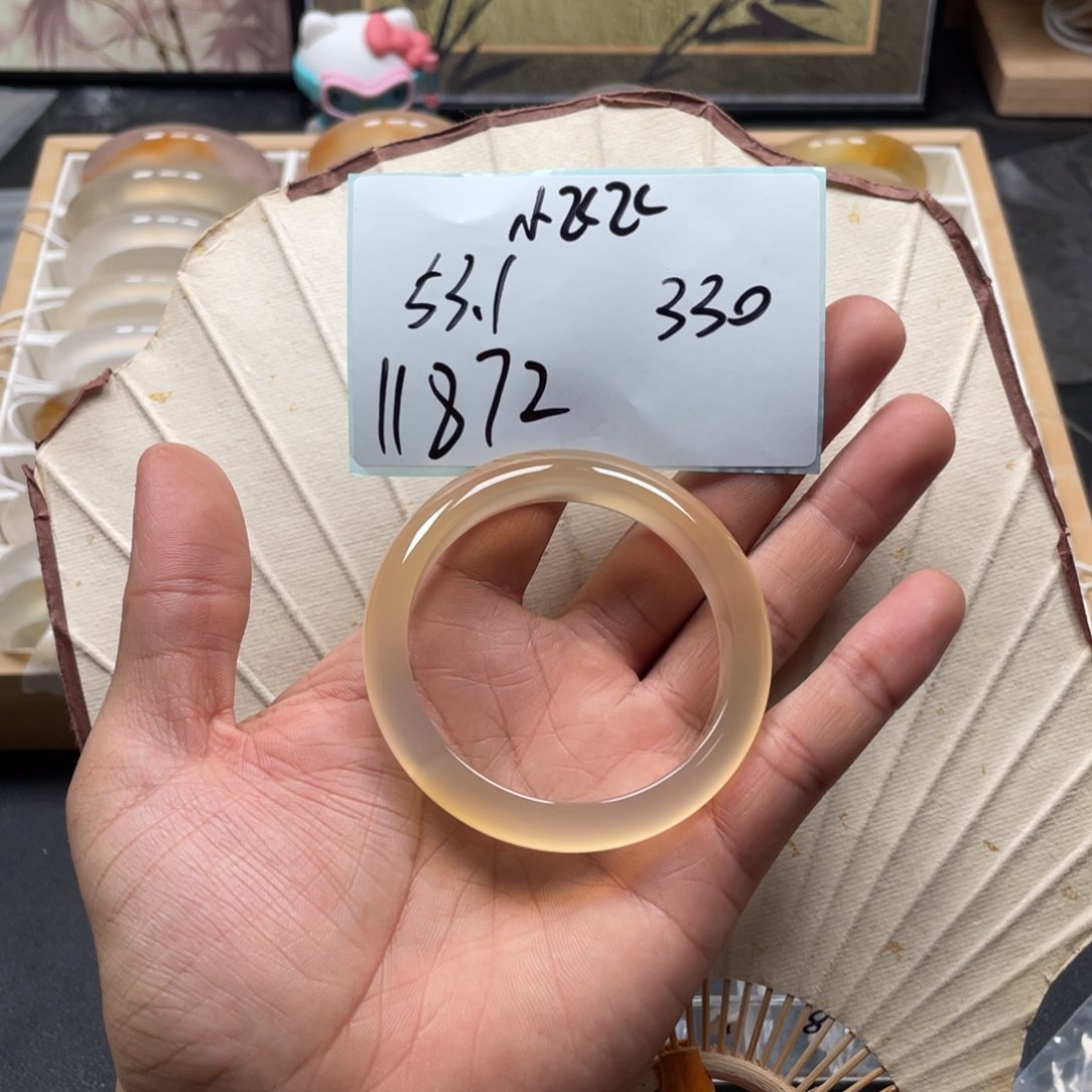 小***飞玛瑙/玉髓手镯合金11872