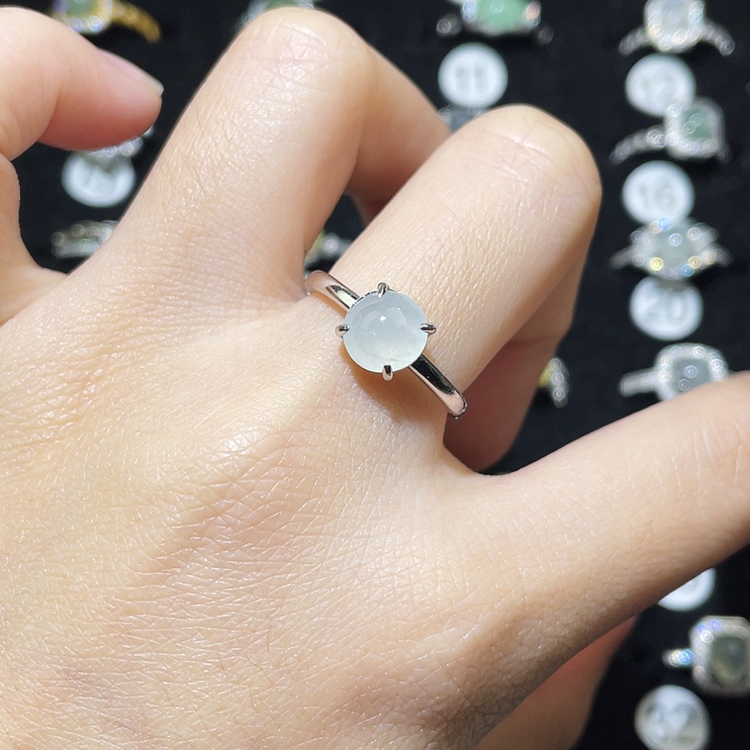 翡翠未镶嵌戒指戒指