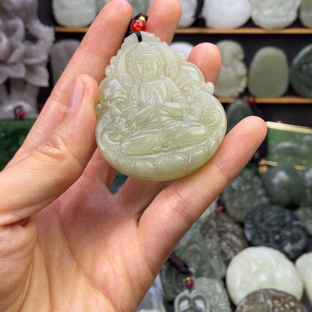 和田玉未镶嵌颈饰