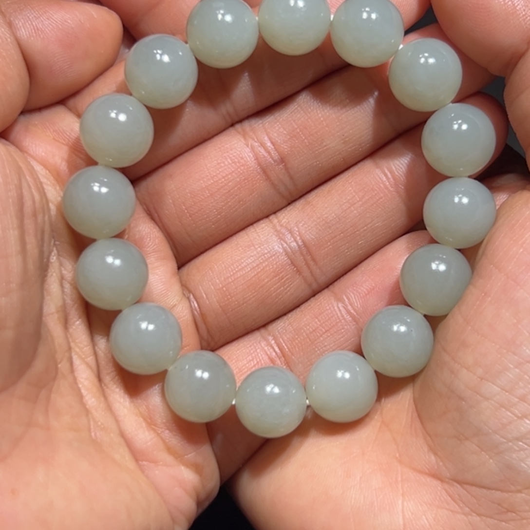 和田玉未镶嵌手串