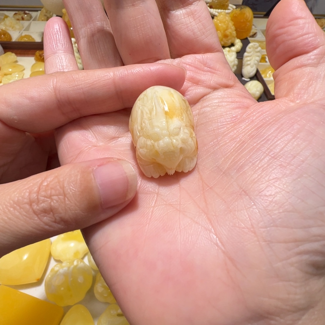 琥珀未镶嵌裸石蜜蜡