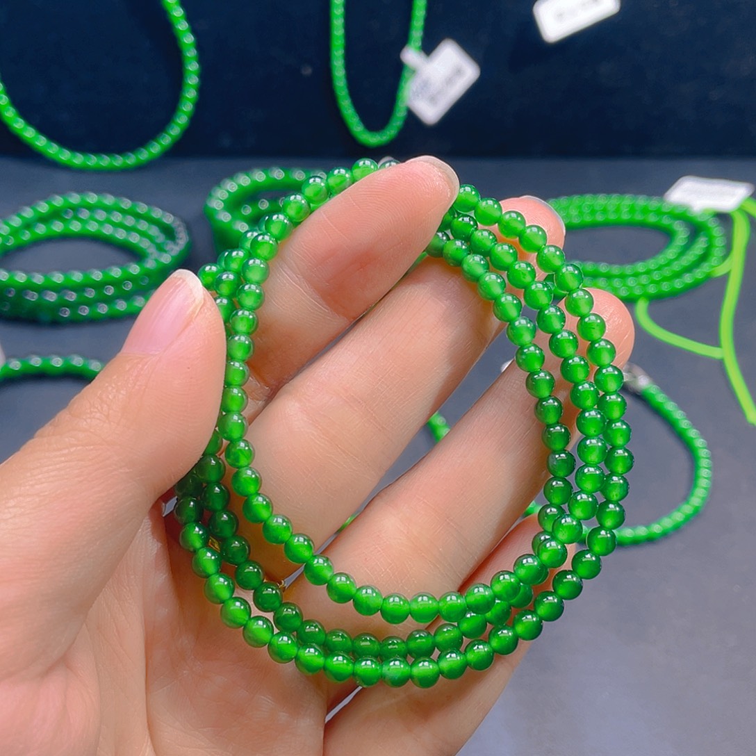 翡翠未镶嵌颈饰卡4