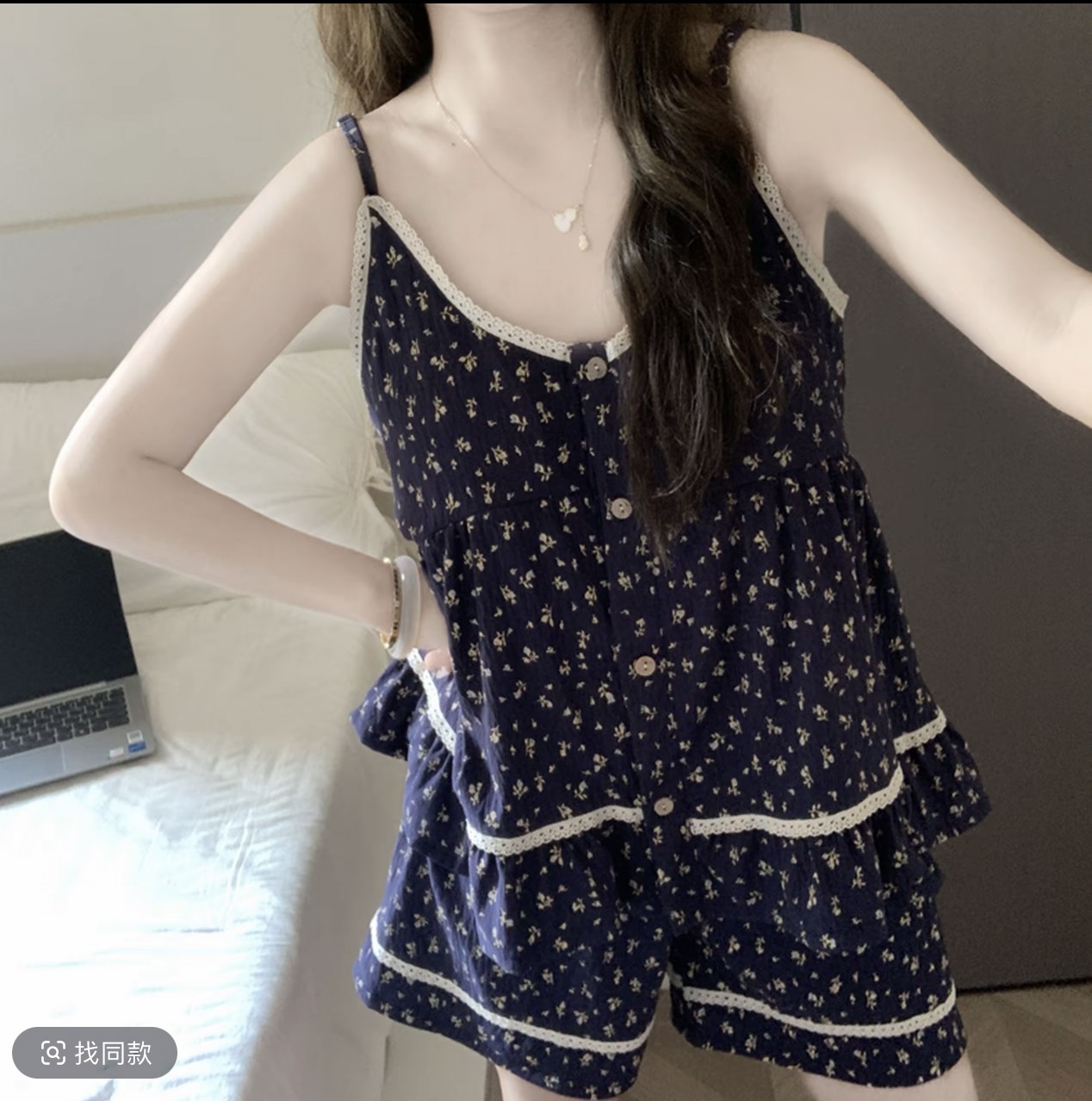 174-夏季女士蓝色吊带小碎花带胸垫三件套