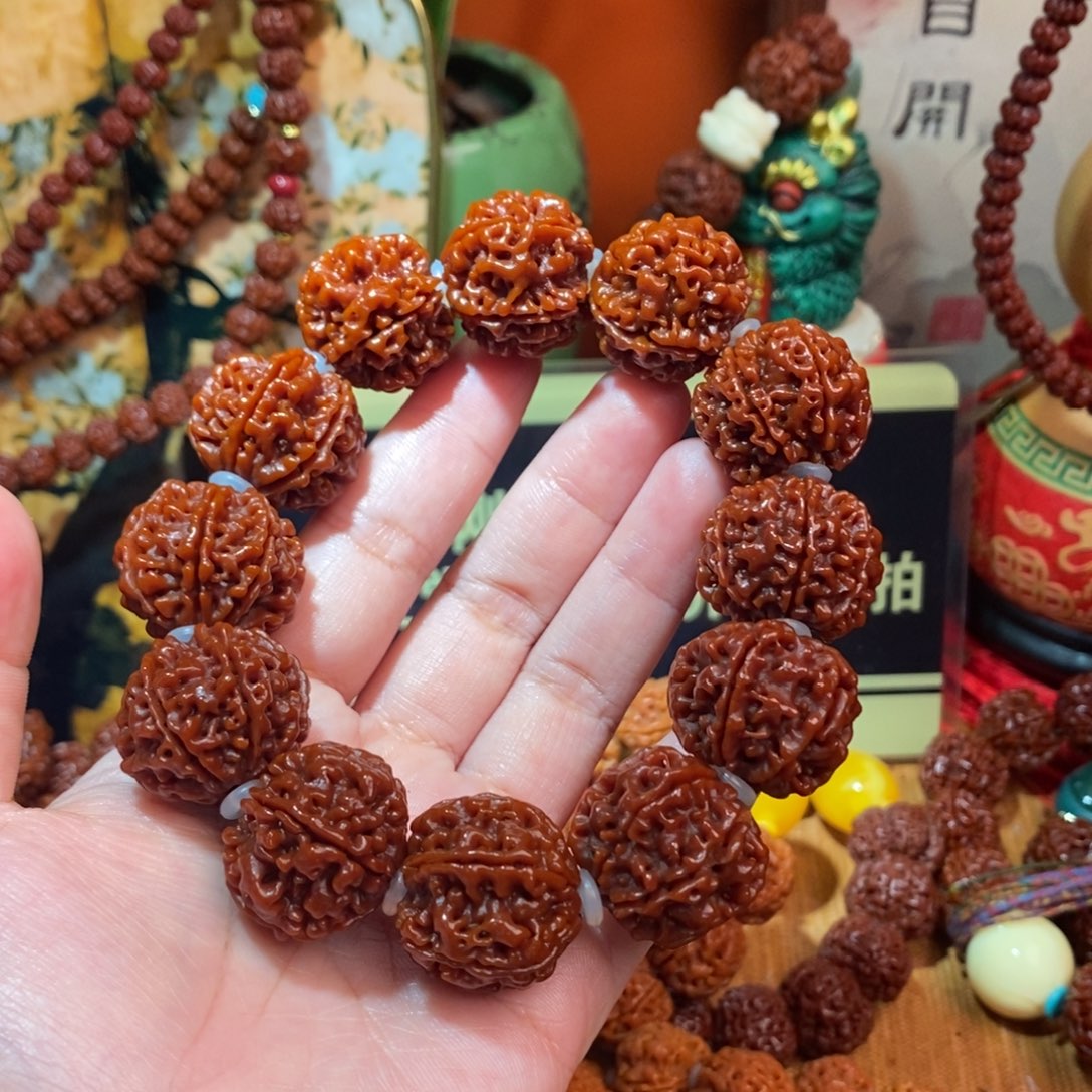 金刚菩提吊坠22236瓣素