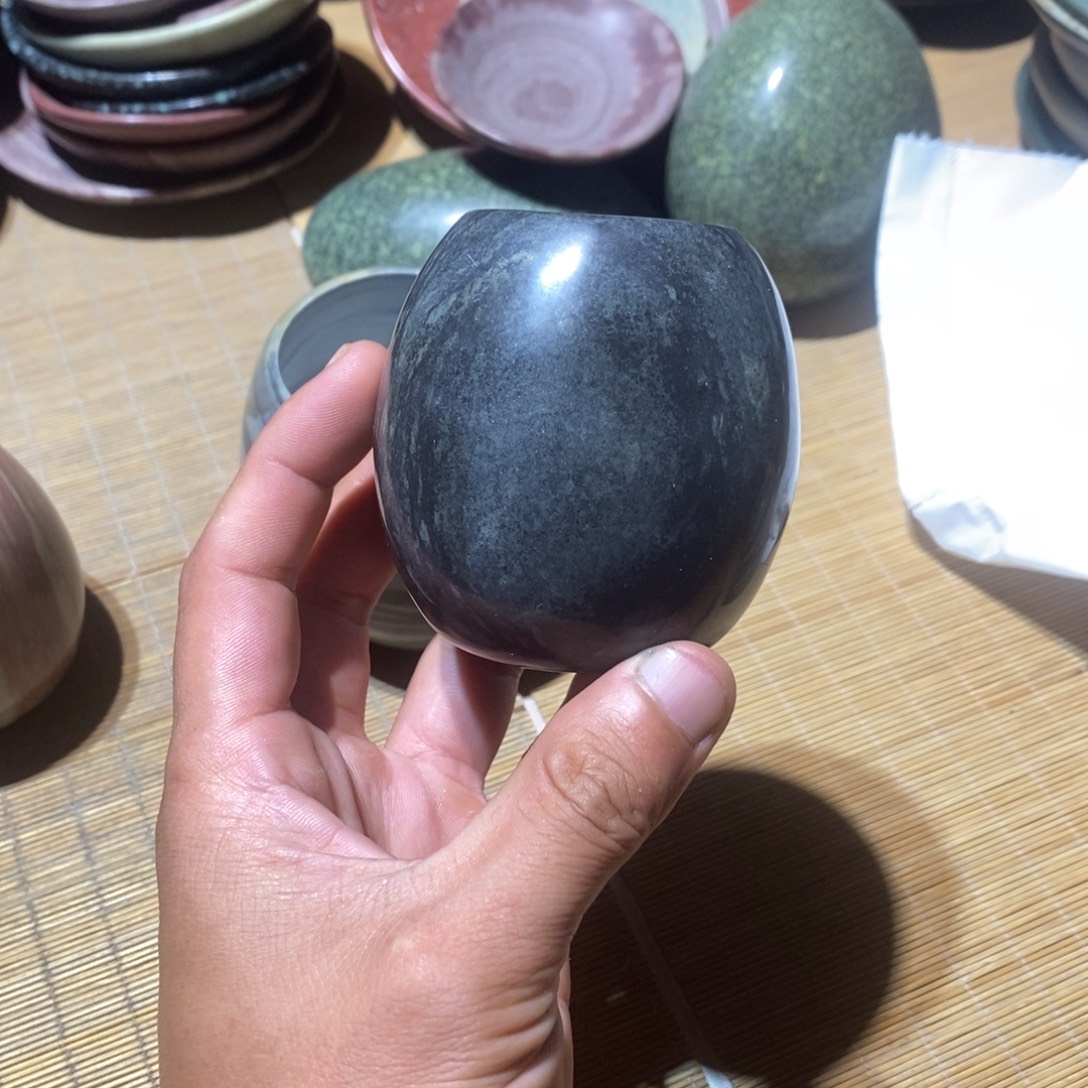 瑕疵小型石头花盆