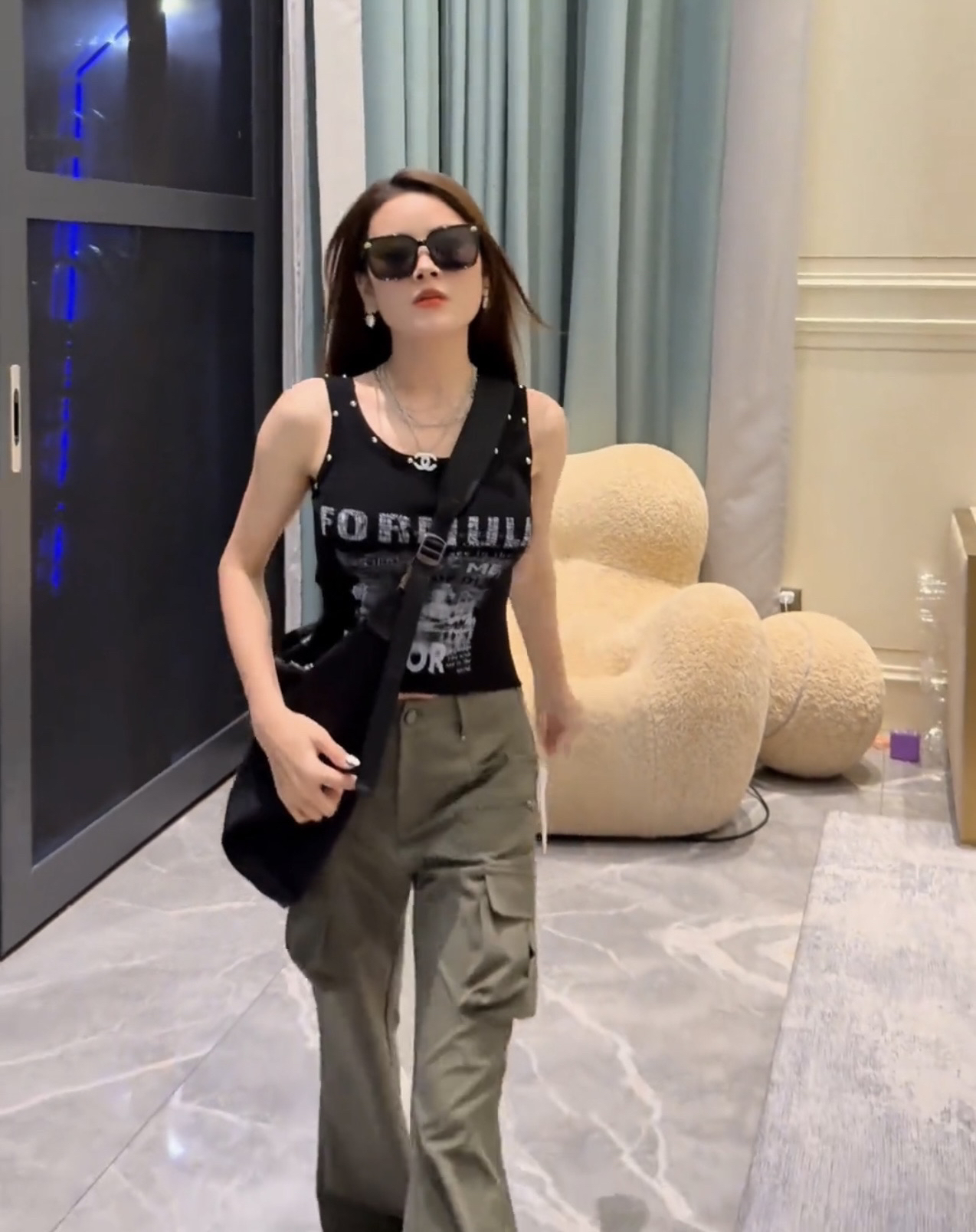 【海南简爱】吊带背心女装夏季短款百搭上衣 29356