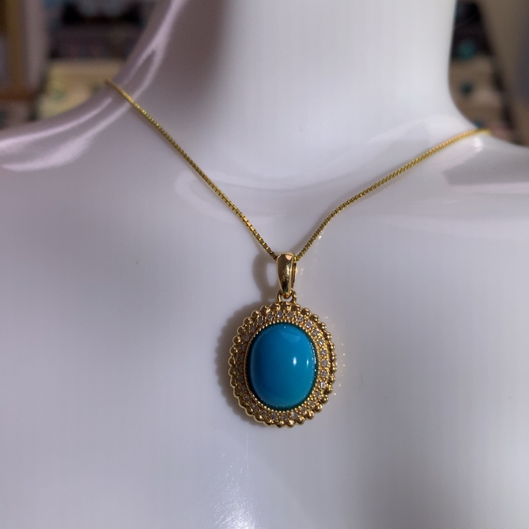 18K金镶嵌绿松石吊坠