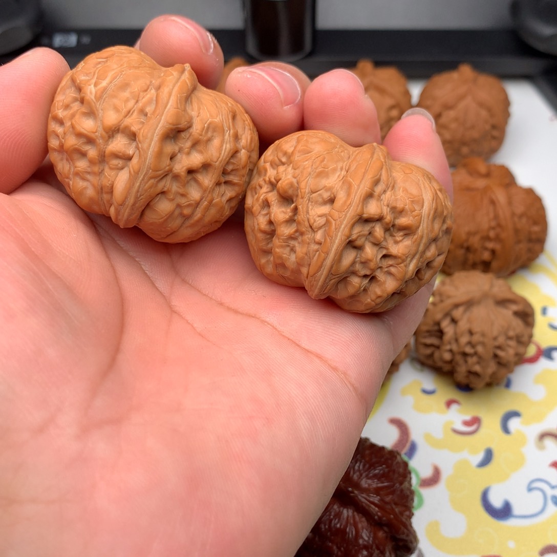 文玩核桃把件霸*42.5元宝458