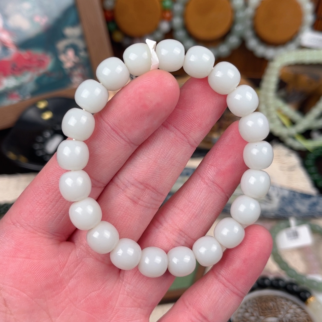 彩***调和田玉未镶嵌手链