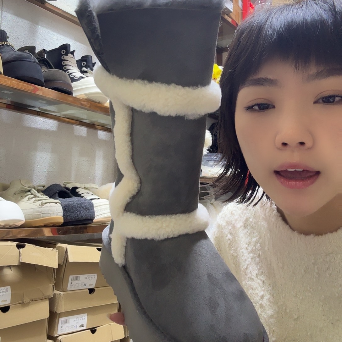 38码灰色雪地靴高邦