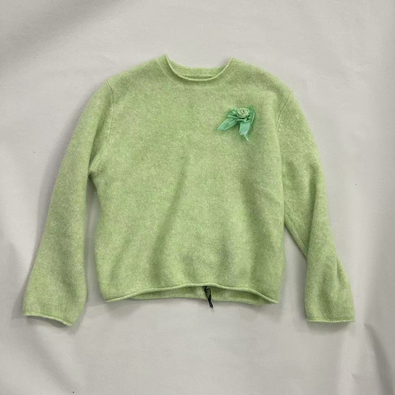 洋气时髦绿色潮款毛衣