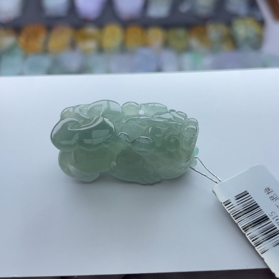 翡翠颈饰未镶嵌貔貅