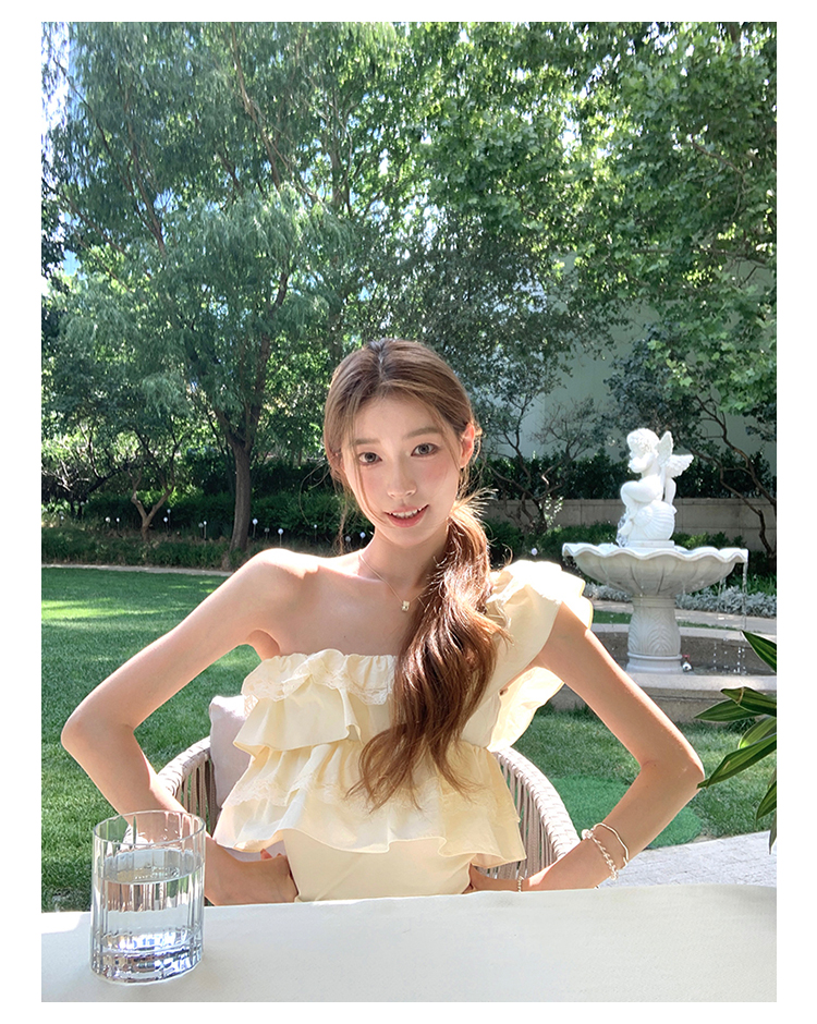 SourceWithU 6.20 南法奶酥 韩系温柔蕾丝拼接不规则单肩小衫上衣