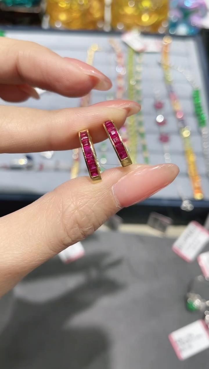 18K金镶嵌天然红宝石耳饰无边镶嵌单排耳扣款