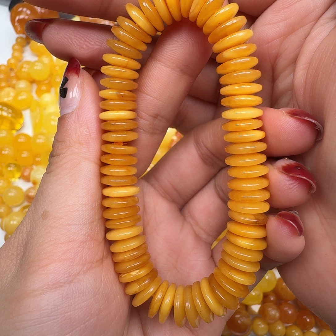 琥珀未镶嵌裸石悠悠