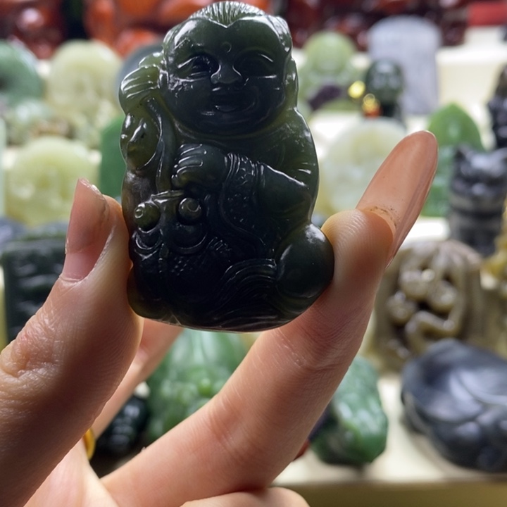 和田玉颈饰未镶嵌