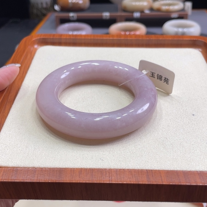 未镶嵌手镯石英质玉星**里