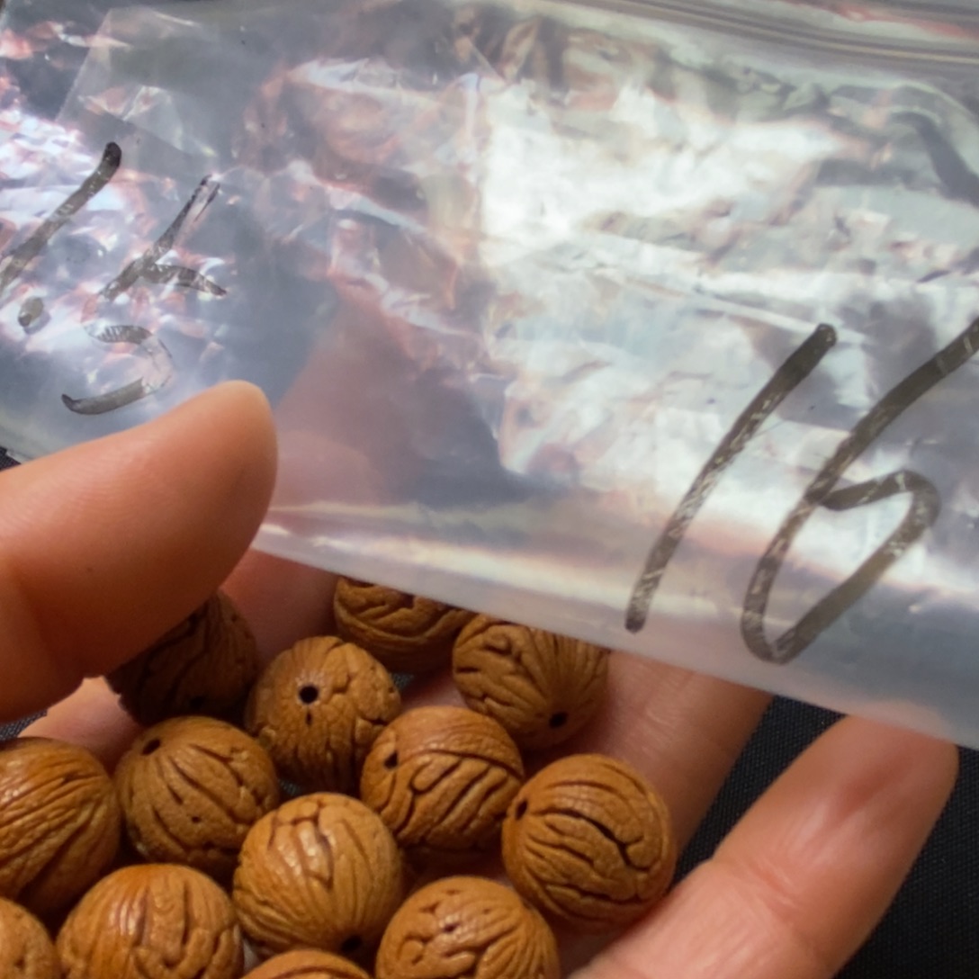 吊坠桃核陕西秦岭山桃核