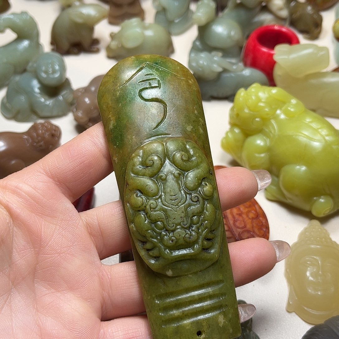 白玉菩提吊坠白玉菩提吊坠