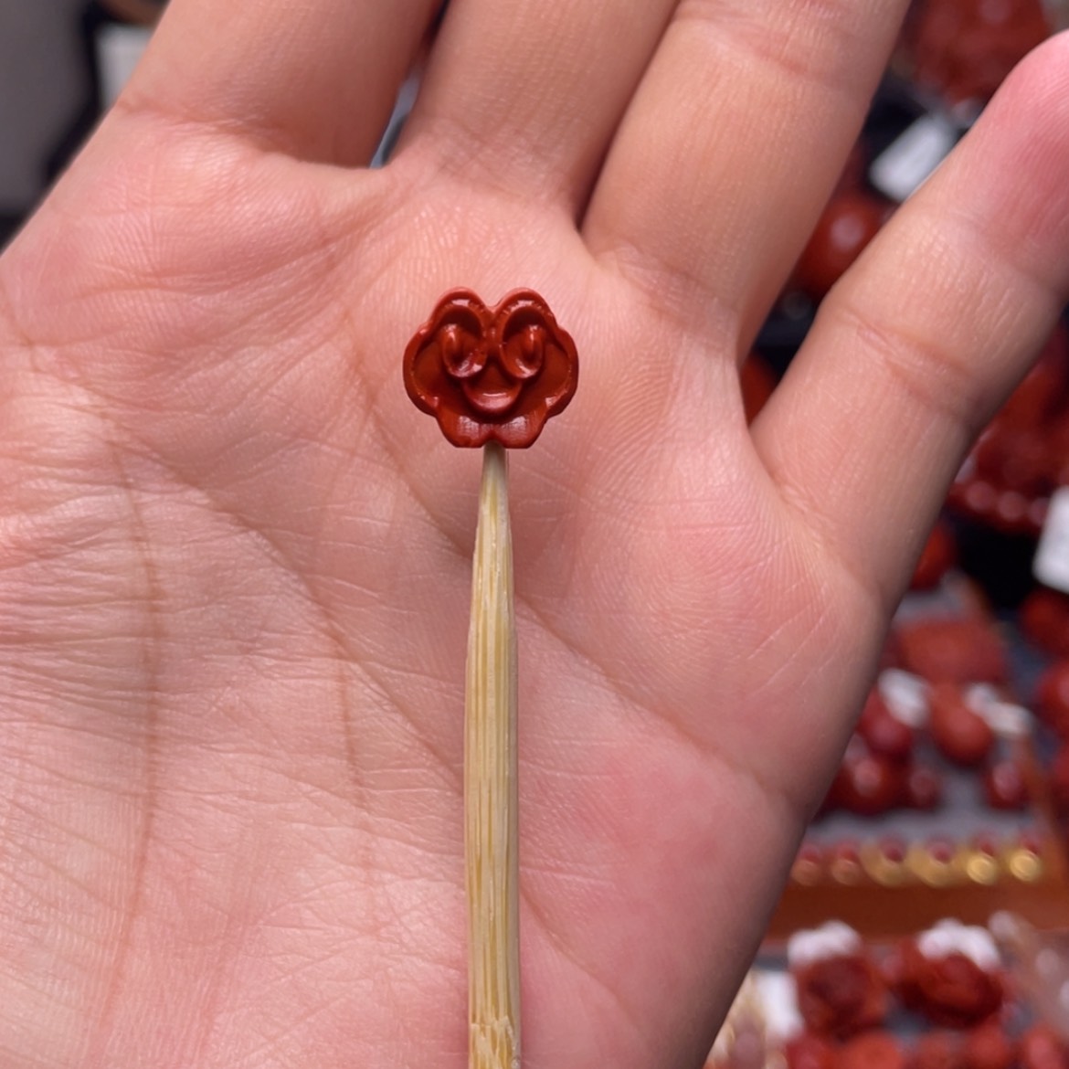 【闪购商品】未镶嵌祥云配饰11m南红玛瑙