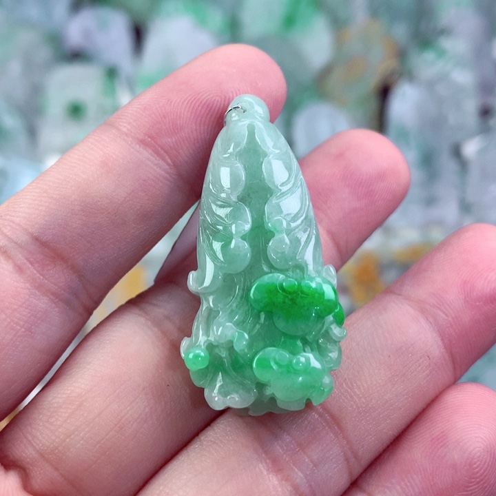 翡翠未镶嵌吊坠(不含链)