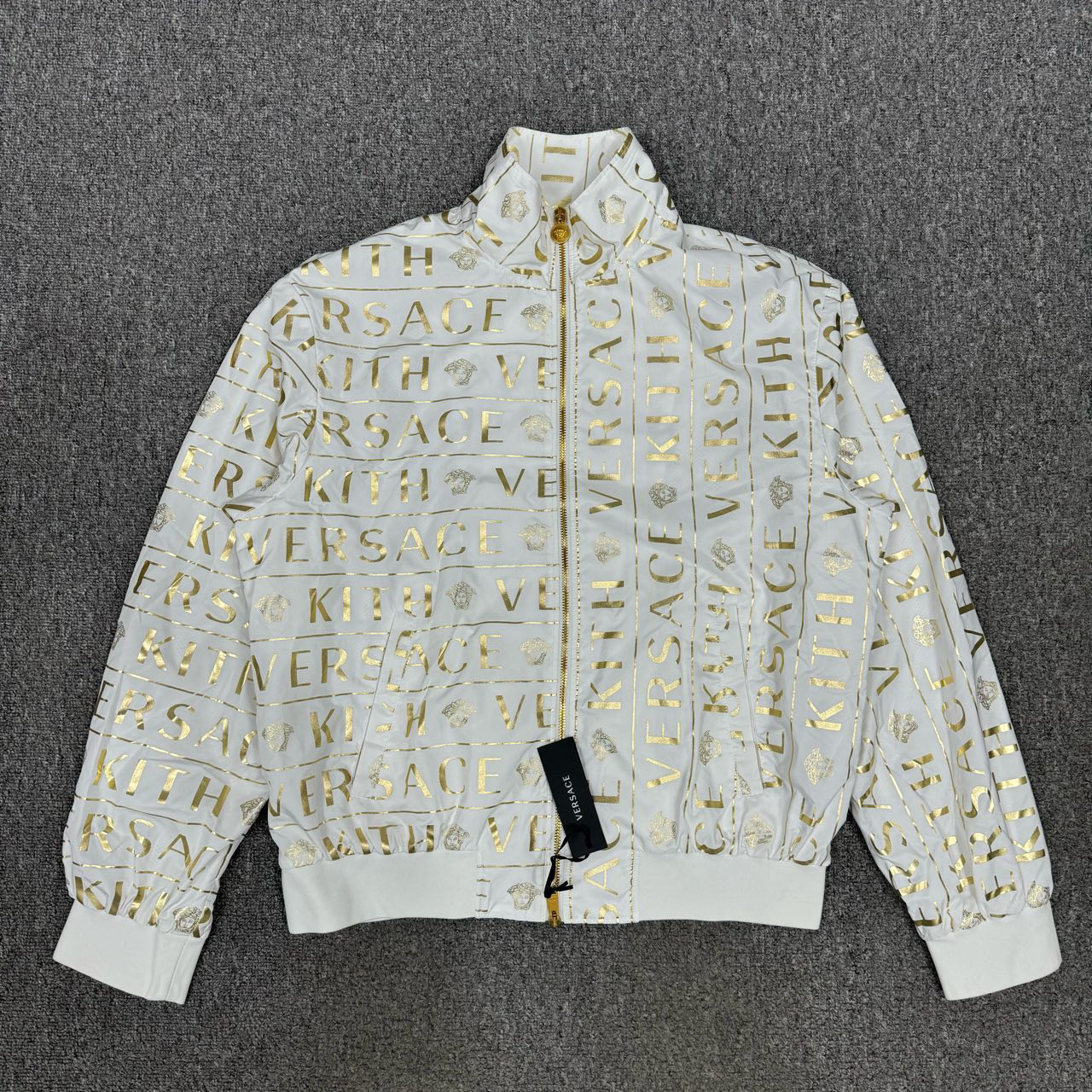 11676365 Versace范思哲联名Kith 满印白金logo外套 未使用50码