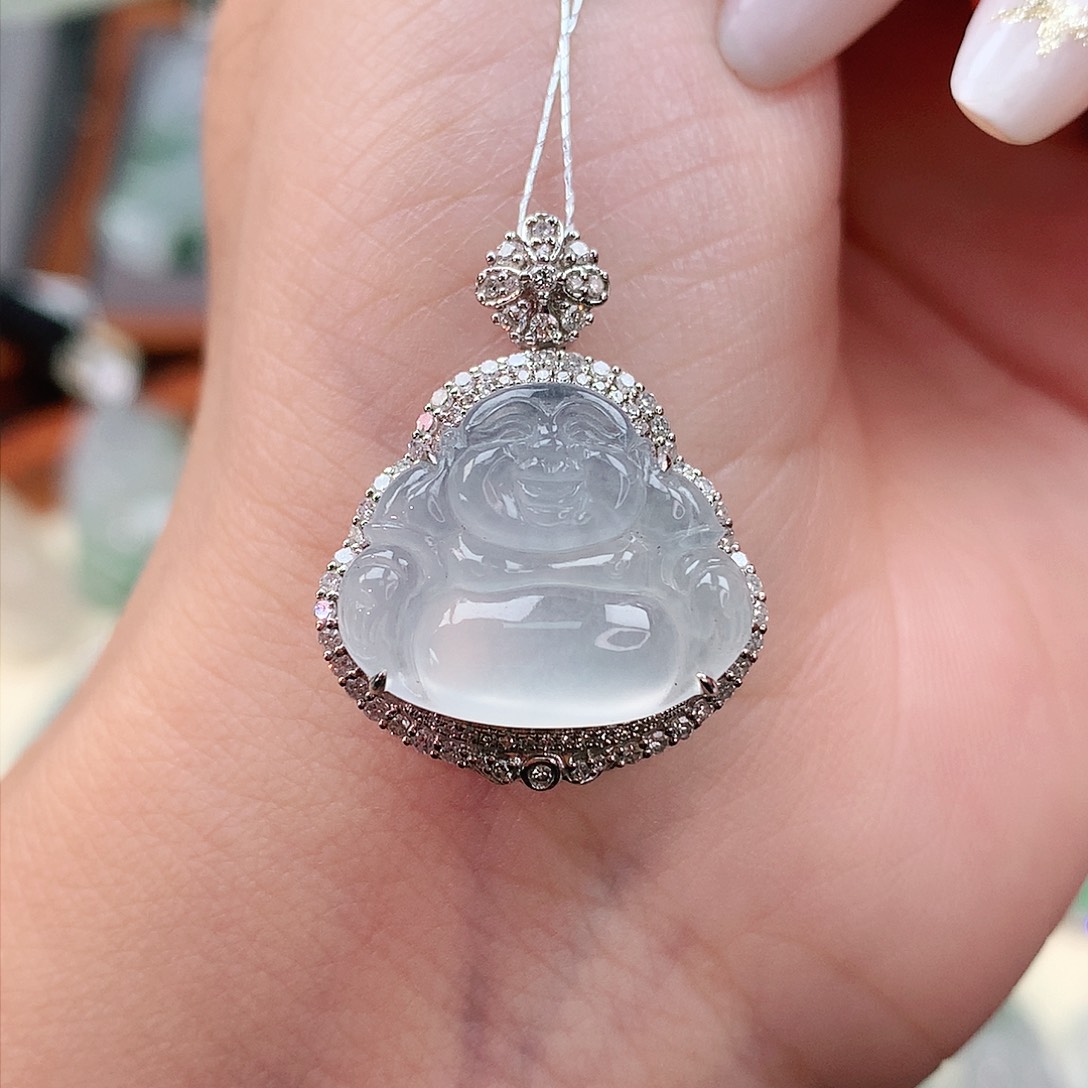 颈饰18K金镶嵌翡翠佛公