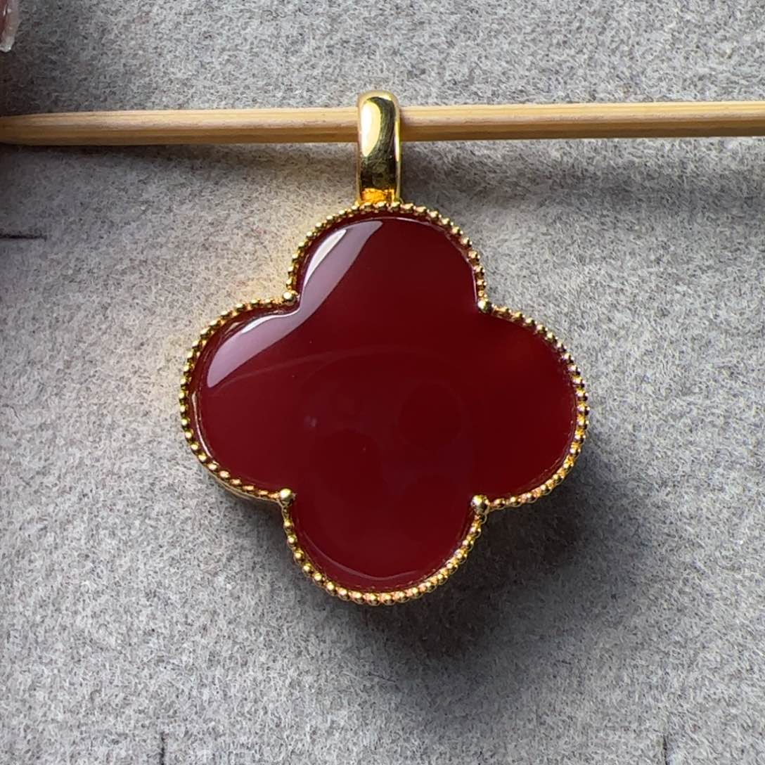 南红玛瑙吊坠18K金镶嵌小*