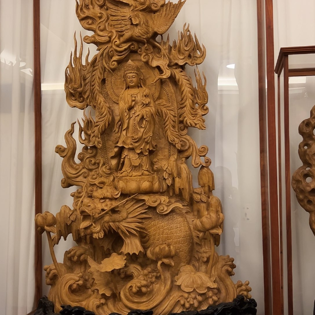 沉香摆件云****5沉香摆件➕底座