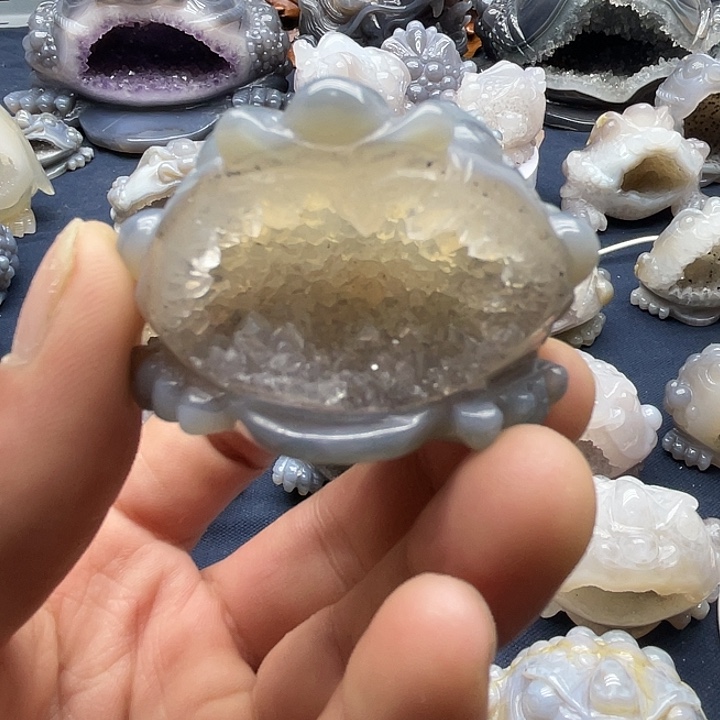 石头金蟾家居摆件