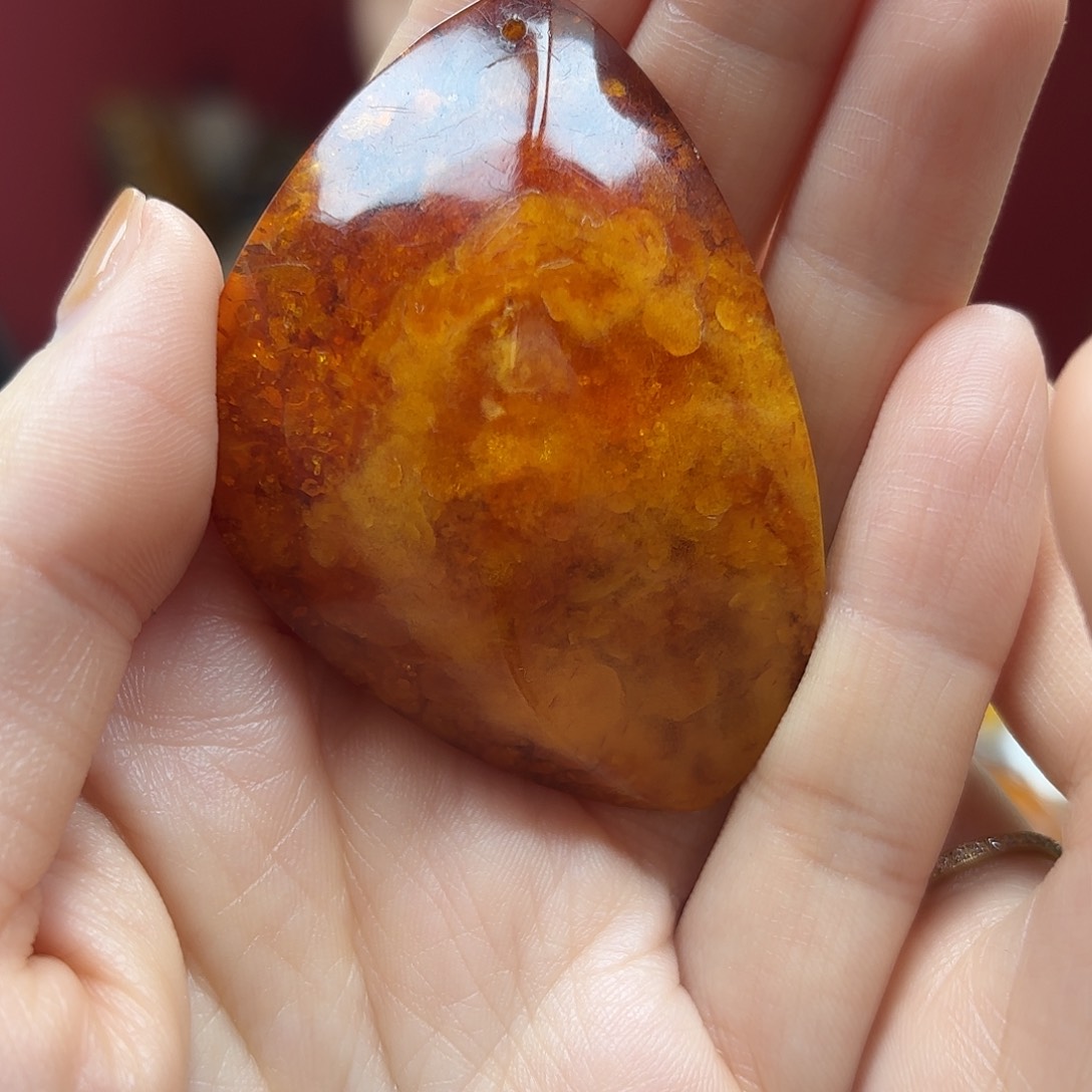 琥珀裸石未镶嵌48吊坠