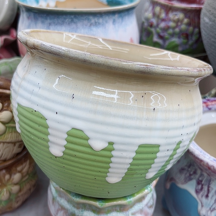 多肉绿植陶瓷花盆9.9包邮，有孔