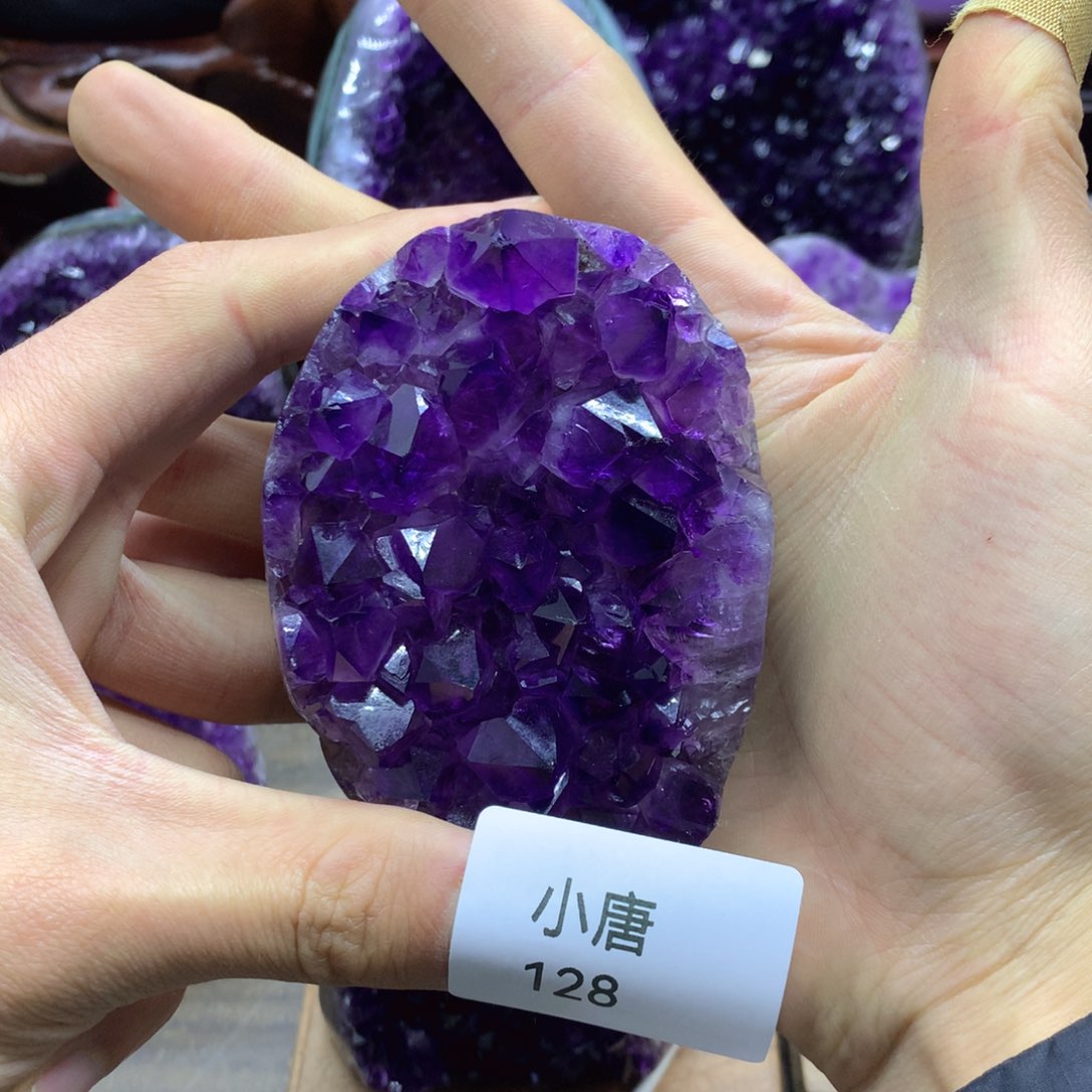 紫晶大型摆件（非配饰）未镶嵌