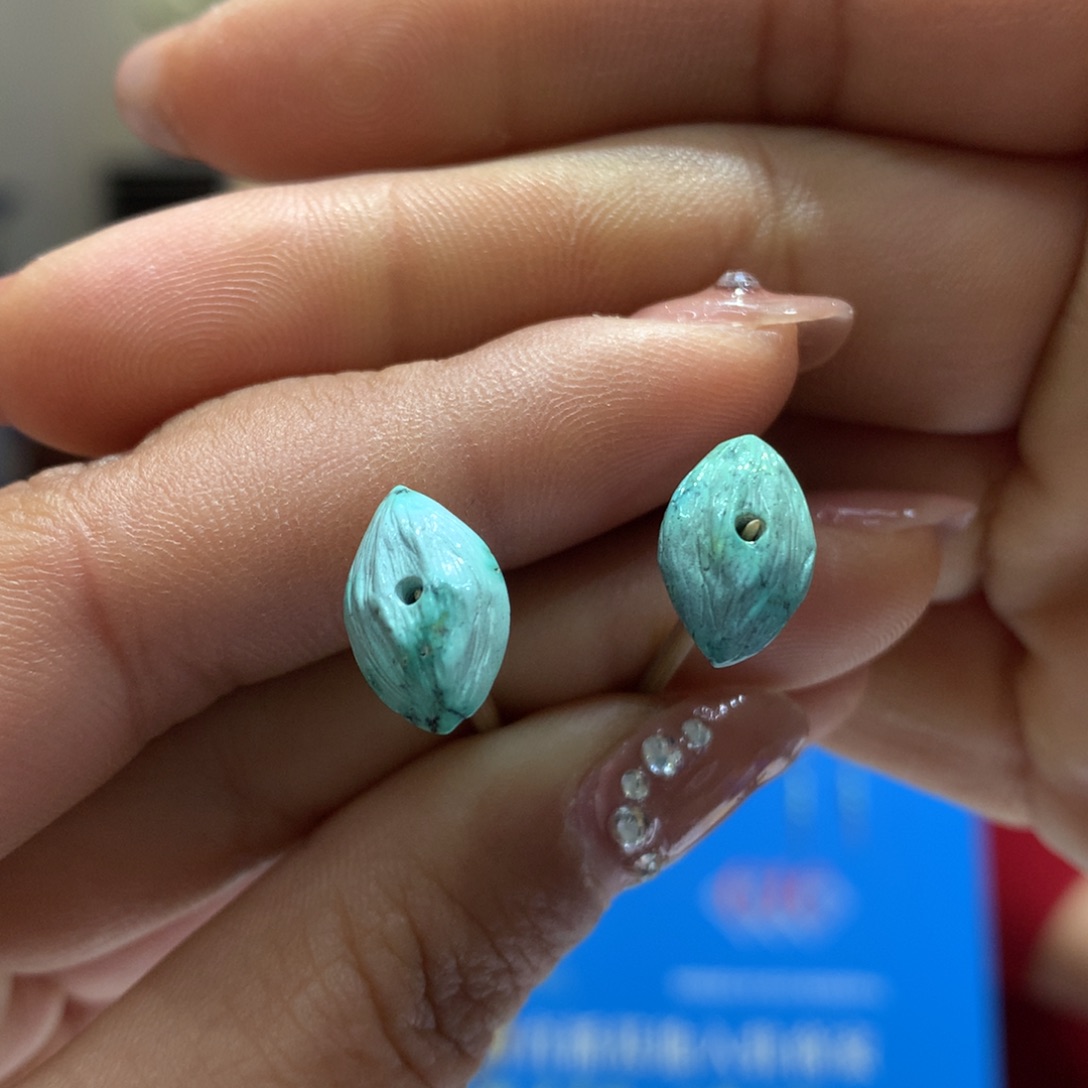 绿松石配饰未镶嵌