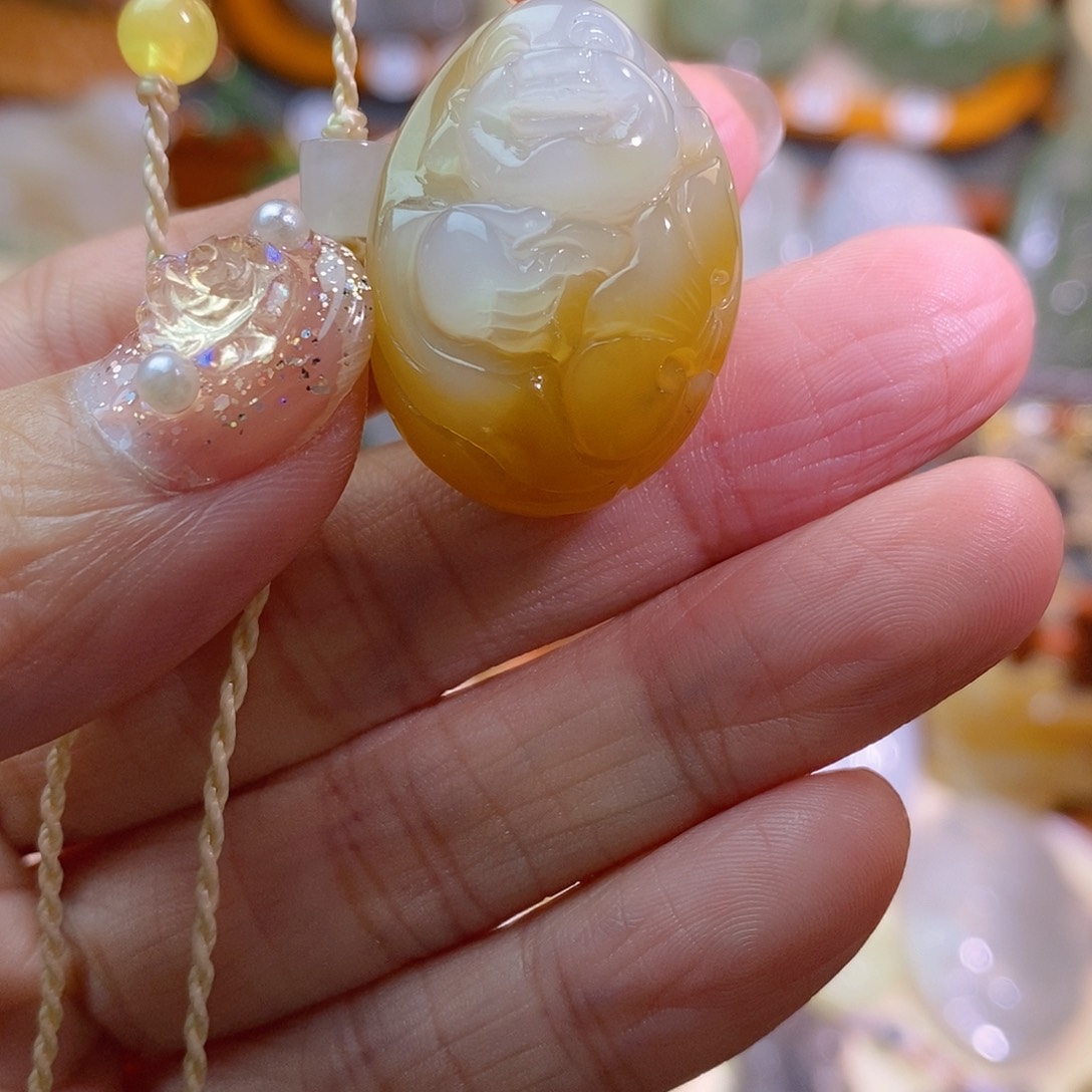 和田玉颈饰未镶嵌