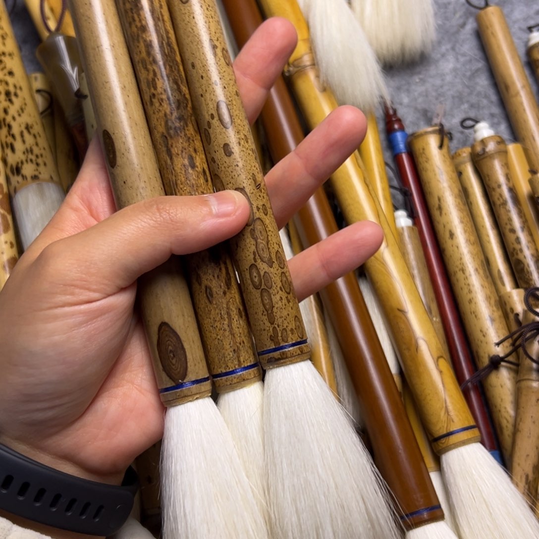 羊1只 出锋7 口径1.3 微瑕杆如图 只能清水试笔