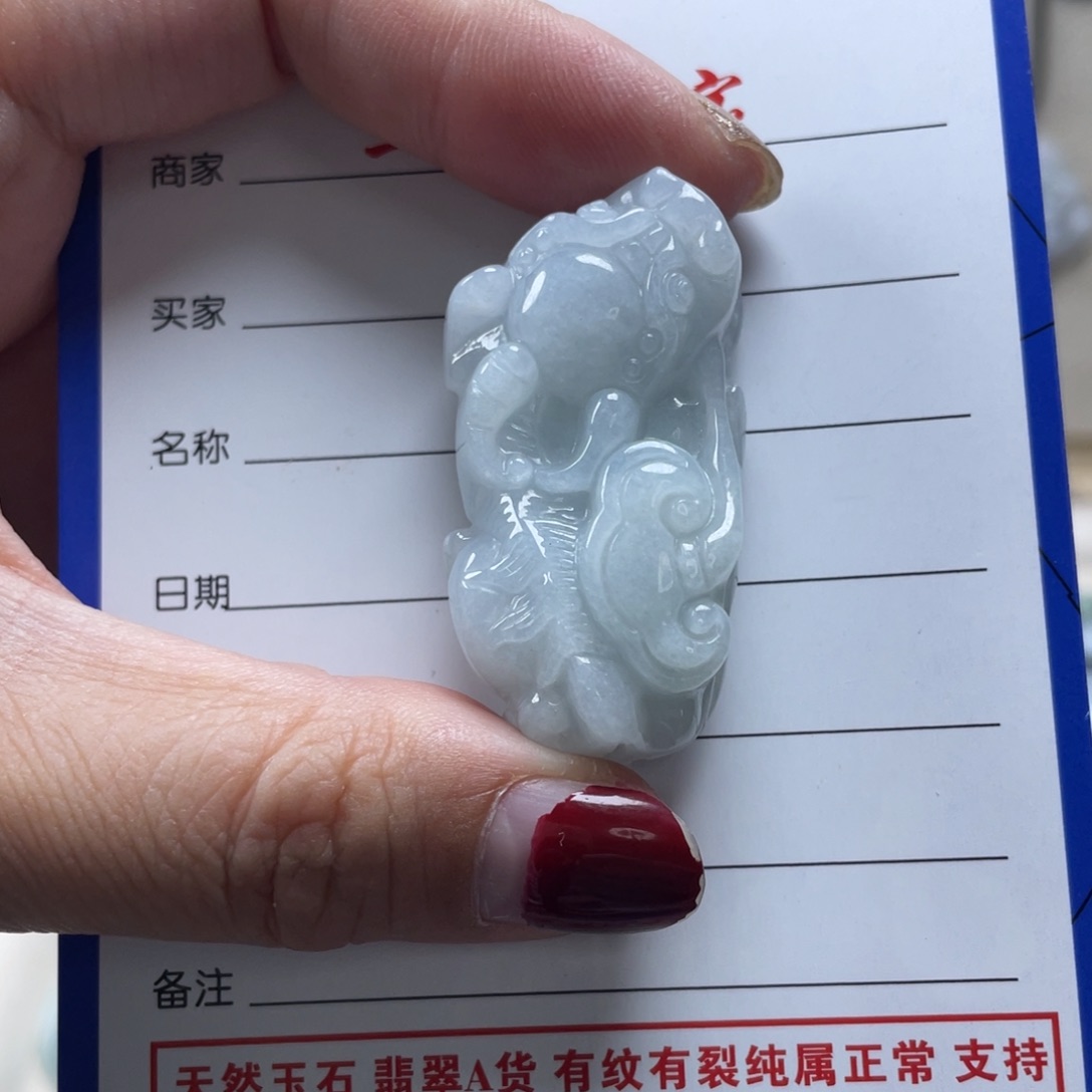 翡翠颈饰未镶嵌小***饭