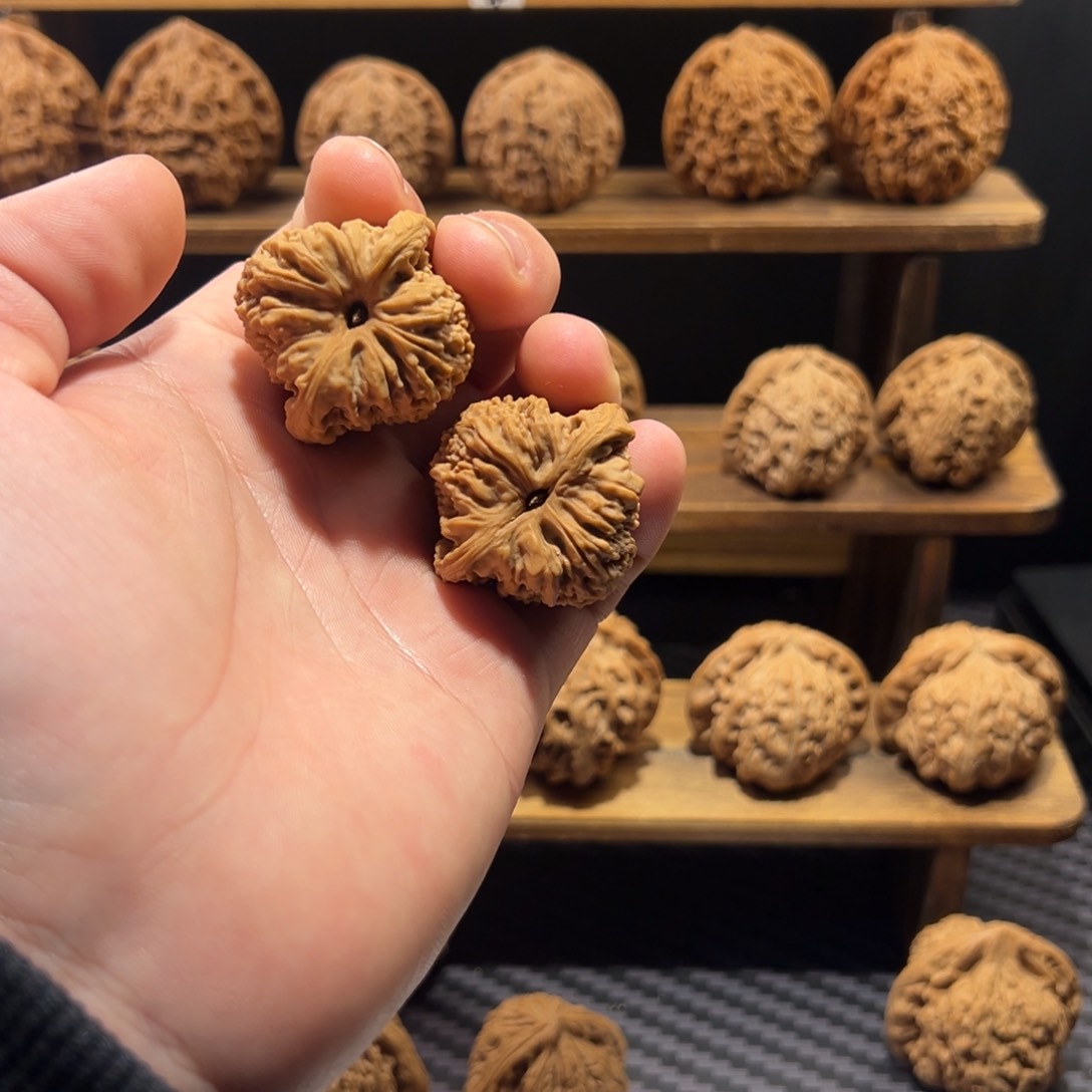 核桃把件?****?南疆石狮子头