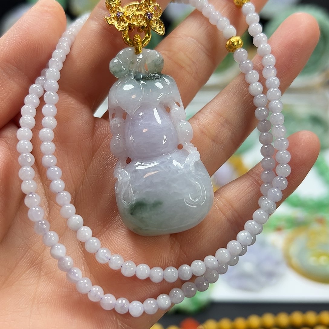 翡翠未镶嵌颈饰吊坠