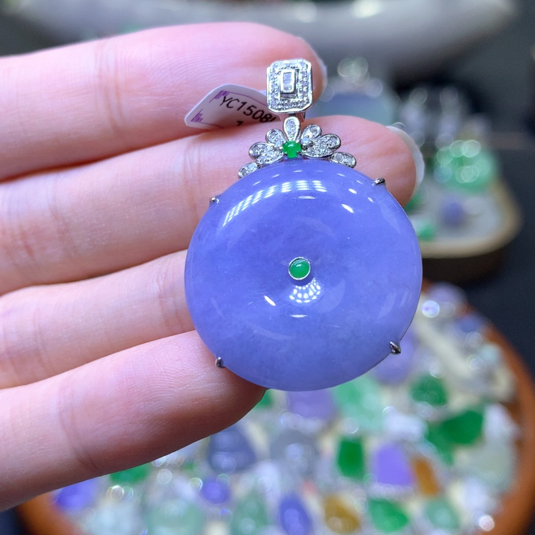 【闪购商品】翡翠颈饰18K金镶嵌翡翠吊坠项链