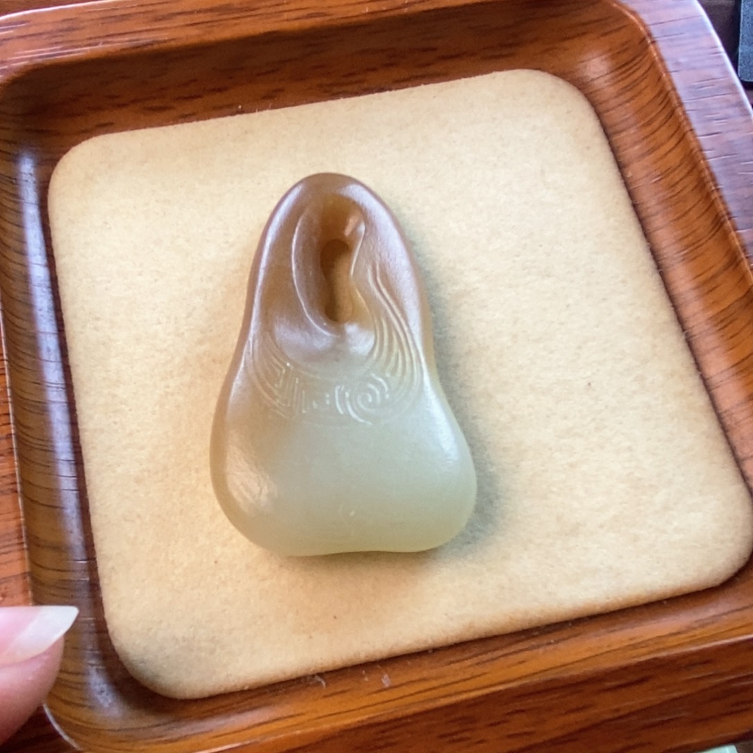 和田玉（糖玉）颈饰未镶嵌观*在定制