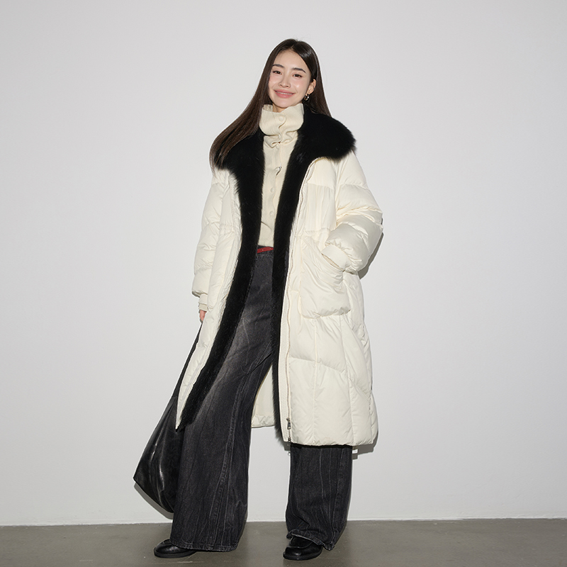 冰川海岛 90白鹅绒羽绒服女大长款狐狸毛领皮草外套2025冬24894-5