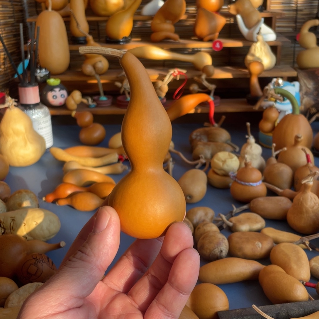 葫芦大厚皮质年，默认微瑕，25包邮，不退不换，请谅解