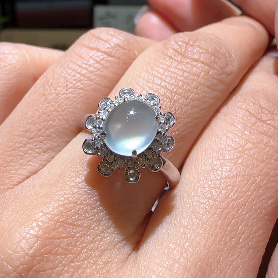 【闪购商品】翡翠戒指18K金镶嵌?*呀缅甸