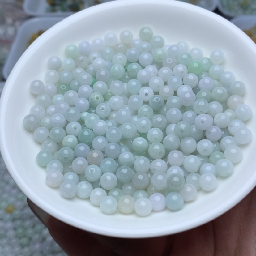 【闪购商品】翡翠手链未镶嵌卡6冰绿白100颗