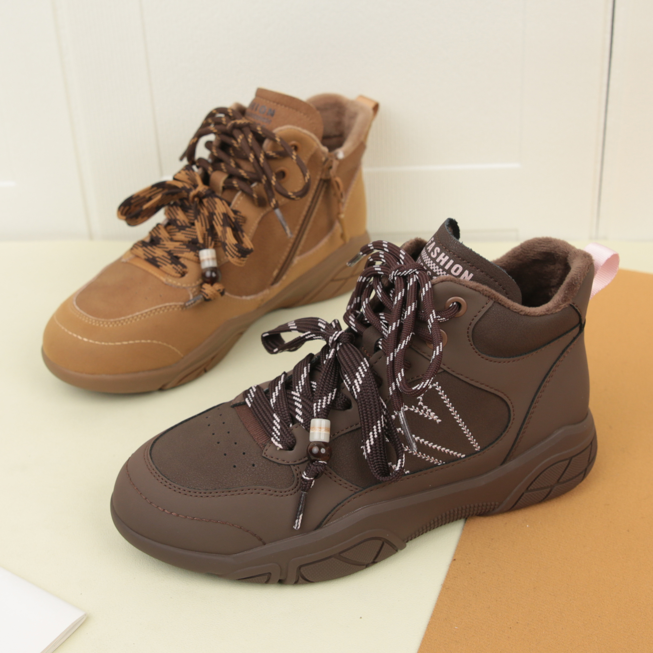 6044冬季新款真皮低跟阿甘鞋加绒时尚休闲鞋跑步运动鞋舒适女鞋