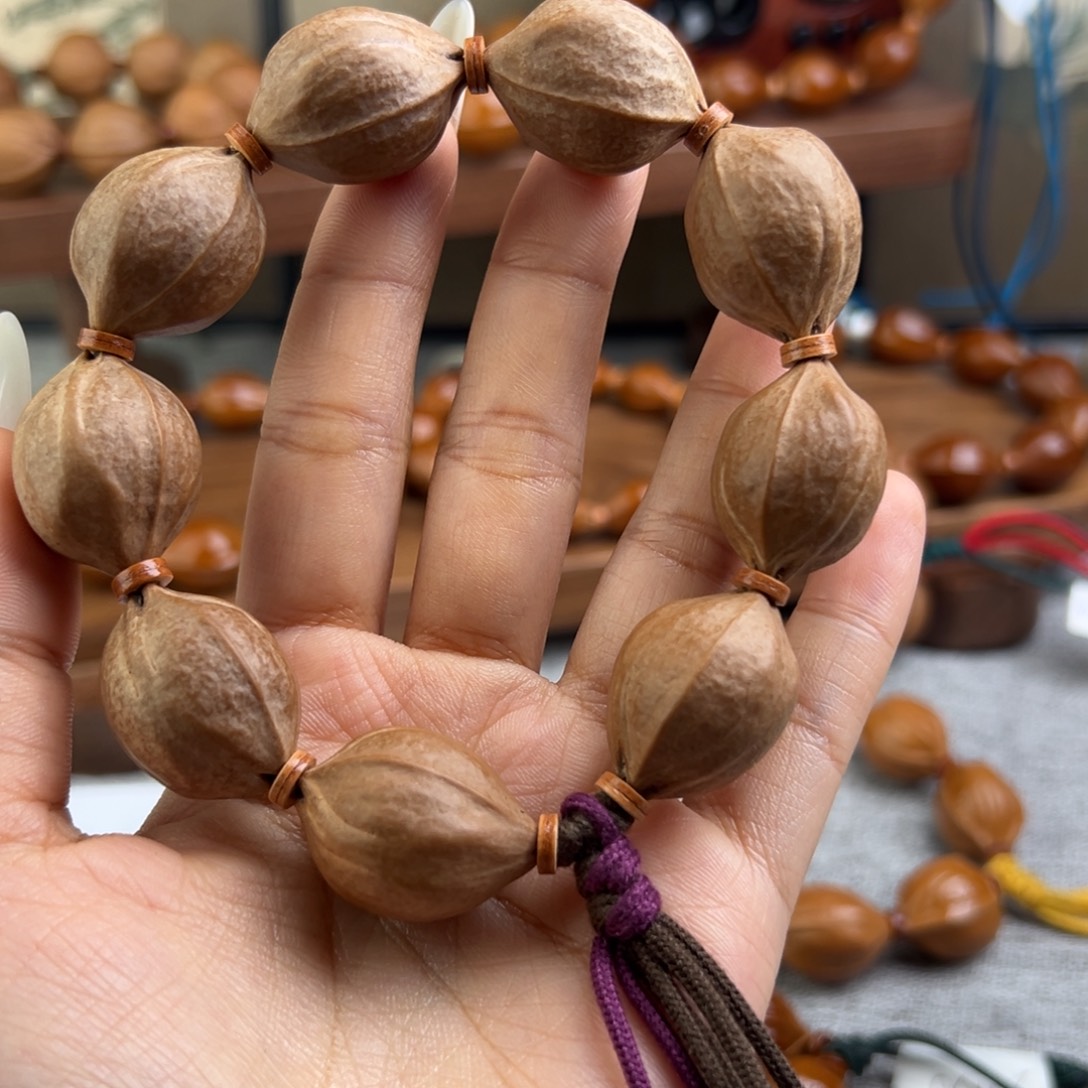 大***后手串橄榄核19/26 三花梅林铁核