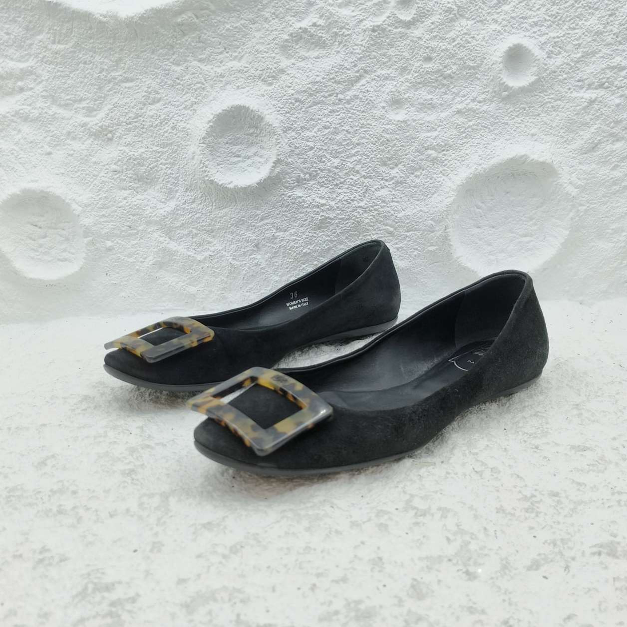 99新 Roger Vivier/罗杰·维威耶 黑色平底单鞋女鞋/36码/D7712