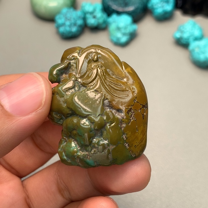 未镶嵌绿松石颈饰