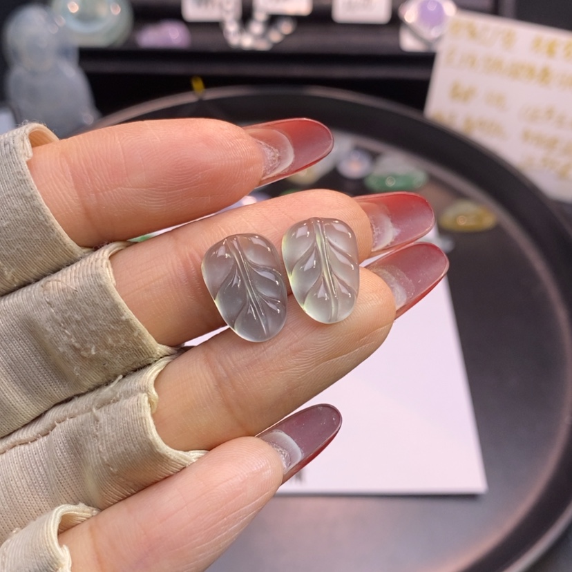 【闪购商品】翡翠挂件未镶嵌叶子